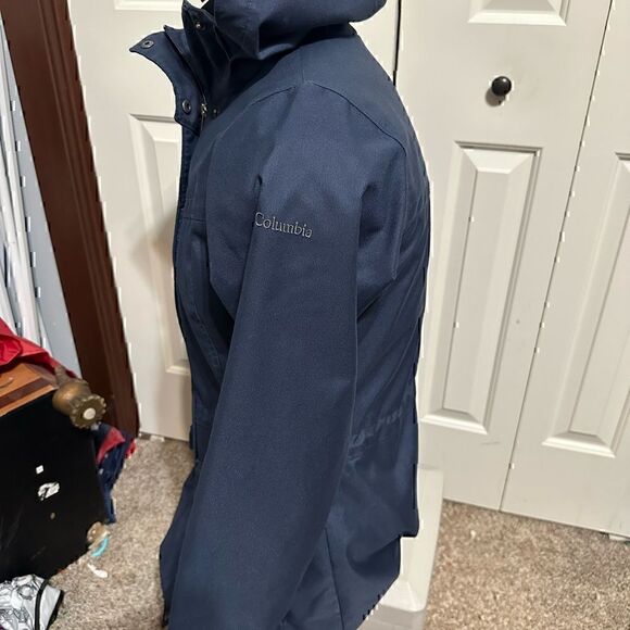 Columbia Women’s Medium Blue Trench Coat - Picture 2 of 5